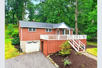 4702 S Woodland Cir, Richland, PA 15044 - Photo 1