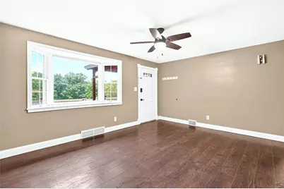 4702 S Woodland Cir, Richland, PA 15044 - Photo 5