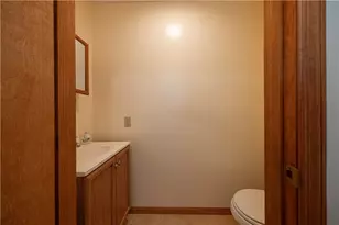 213 Brookston Dr, Cranberry Township, PA 16066 - Photo 13