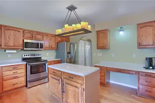 2016 Blossom Dr, Richland, PA 15044 - Photo 9