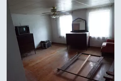 110 S Pine St, Ellsworth Boro, PA 15331 - Photo 13