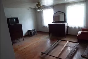 110 S Pine St, Ellsworth Boro, PA 15331 - Photo 13