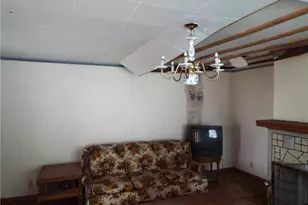 110 S Pine St, Ellsworth Boro, PA 15331 - Photo 3