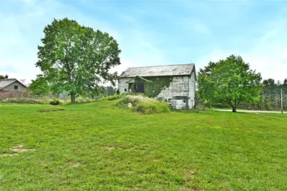 1952 Perry Hwy, Fredonia, PA 16124 - Photo 47