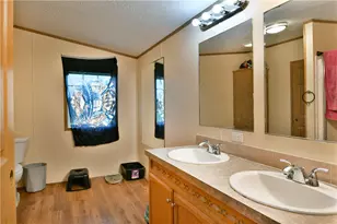 1952 Perry Hwy, Fredonia, PA 16124 - Photo 21