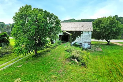 1952 Perry Hwy, Fredonia, PA 16124 - Photo 45