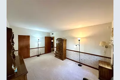 239 Frazier Lake Dr, Neshannock Township, PA 16105 - Photo 23