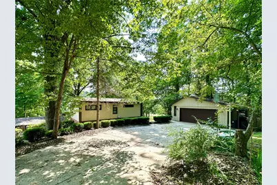 239 Frazier Lake Dr, Neshannock Township, PA 16105 - Photo 9