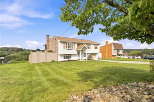 422 Highland Dr, Elizabeth Twp/Boro, PA 15037 - Photo 7