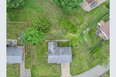 704 Limestone Drive, Pittsburgh, PA 15101 - Photo 5