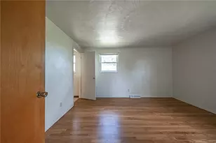 704 Limestone Dr, Pittsburgh, PA 15101 - Photo 19