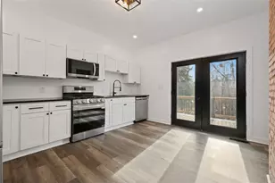221 Bonvue St, Pittsburgh, PA 15214 - Photo 9