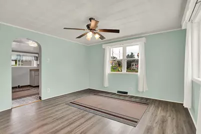 843 Main St, Vanderbilt, PA 15486 - Photo 13
