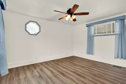 843 Main St, Vanderbilt, PA 15486 - Photo 15