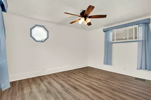 843 Main St, Vanderbilt, PA 15486 - Photo 15