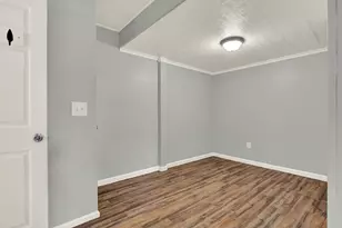 843 Main St, Vanderbilt, PA 15486 - Photo 19