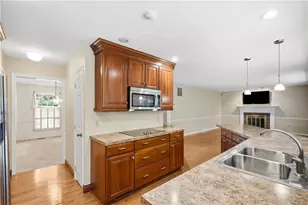 214 Thornwood Ct, Moon/Crescent Twp, PA 15108 - Photo 15