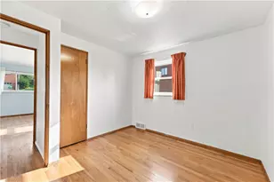 1276 Raven Dr, Scott Township, PA 15243 - Photo 11