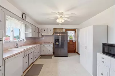 333 Ridge Ave, Monessen, PA 15062 - Photo 9