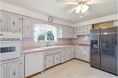 333 Ridge Ave, Monessen, PA 15062 - Photo 9