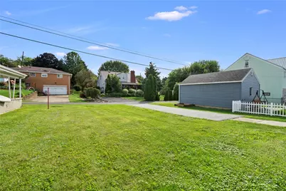 1738 Raymond Ave, Latrobe, PA 15650 - Photo 21