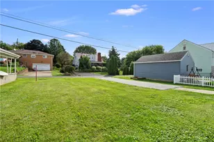 1738 Raymond Ave, Latrobe, PA 15650 - Photo 21