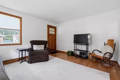 1738 Raymond Ave, Latrobe, PA 15650 - Photo 3