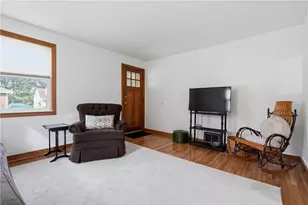 1738 Raymond Ave, Latrobe, PA 15650 - Photo 3