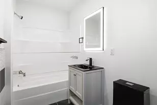 1943 Dartmore St, Pittsburgh, PA 15210 - Photo 13