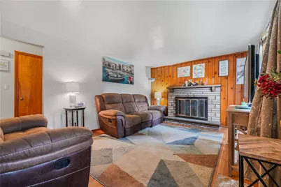 1364 Berryman Ave, South Park, PA 15129 - Photo 3