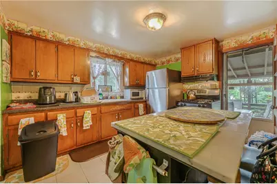 1364 Berryman Ave, South Park, PA 15129 - Photo 7