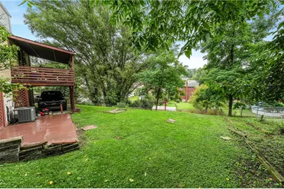 1364 Berryman Ave, South Park, PA 15129 - Photo 17