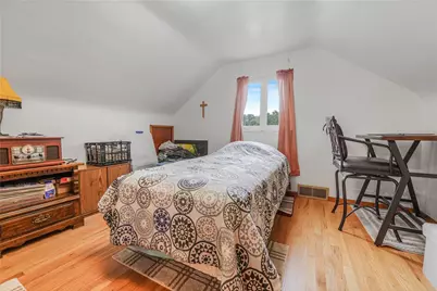 1364 Berryman Ave, South Park, PA 15129 - Photo 11