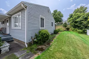 1923 Rhode Island Ave, Hopewell Township, PA 15001 - Photo 7