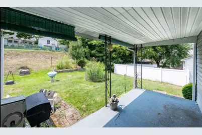 1923 Rhode Island Avenue, Hopewell Township, PA 15001 - Photo 9