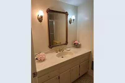 1500 Cochran Road #515, Scott Township, PA 15243 - Photo 21