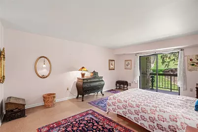 1500 Cochran Road #515, Scott Township, PA 15243 - Photo 11