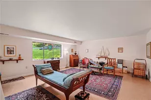 1500 Cochran Rd, Scott Township, PA 15243 - Photo 11