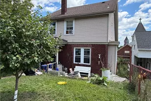1018 Haslage Ave, East Pittsburgh, PA 15212 - Photo 23