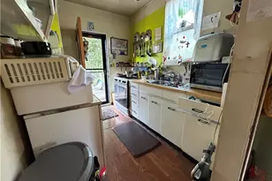 1018 Haslage Ave, East Pittsburgh, PA 15212 - Photo 9