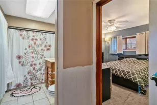 751 Sixth St, Pitcairn, PA 15140 - Photo 17