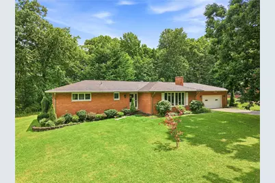 655 Christy Rd, Hermitage, PA 16148 - Photo 1