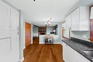 1249 Cairn Dr, Bethel Park, PA 15102 - Photo 13
