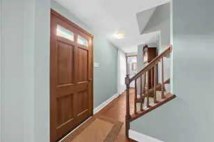 1249 Cairn Dr, Bethel Park, PA 15102 - Photo 3