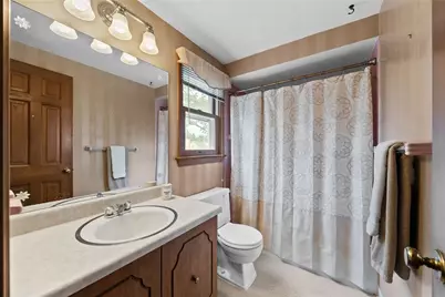 1249 Cairn Dr, Bethel Park, PA 15102 - Photo 17