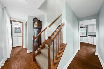 1249 Cairn Dr, Bethel Park, PA 15102 - Photo 3