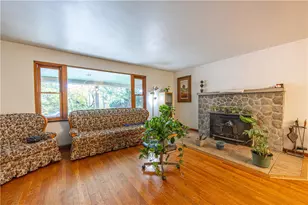 2035 Aurora Dr, New Kensington, PA 15068 - Photo 3