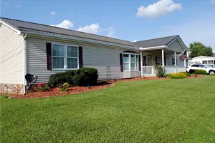 512 Chicory Ln, East Huntington, PA 15666 - Photo 3