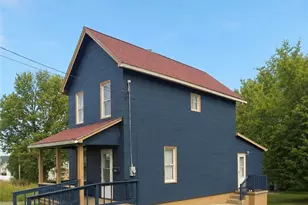 912 Negley St, Farrell, PA 16121 - Photo 3