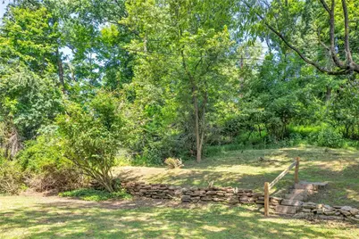 2709 Blackridge, Pittsburgh, PA 15235 - Photo 3